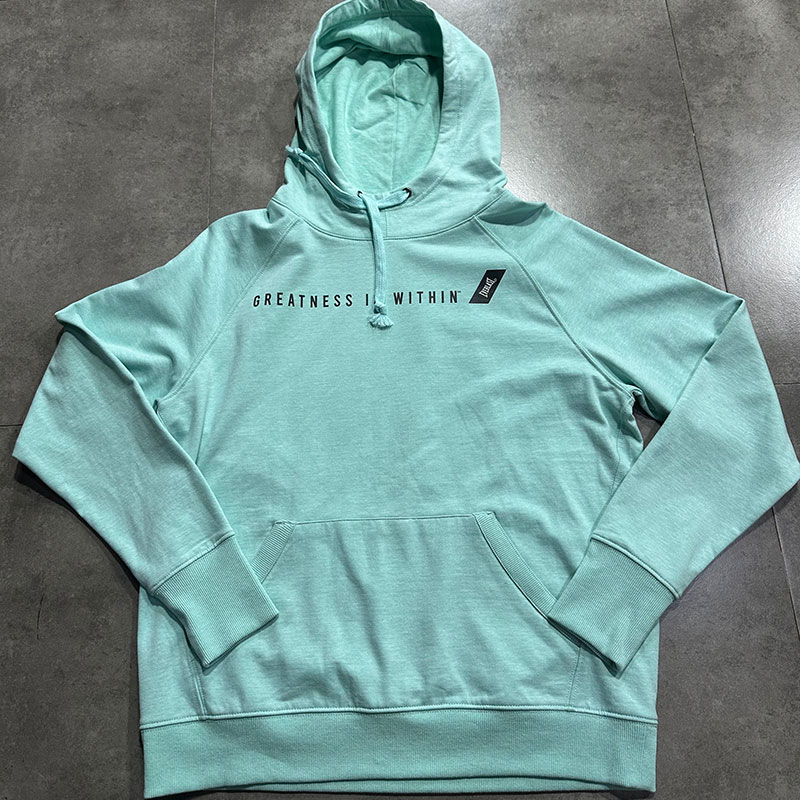 خواتین سویٹ شرٹس ہر الماری میں کیوں ضروری ہیں؟